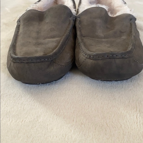 MENS UGG Ascot Moccasin Slippers - Picture 3 of 7